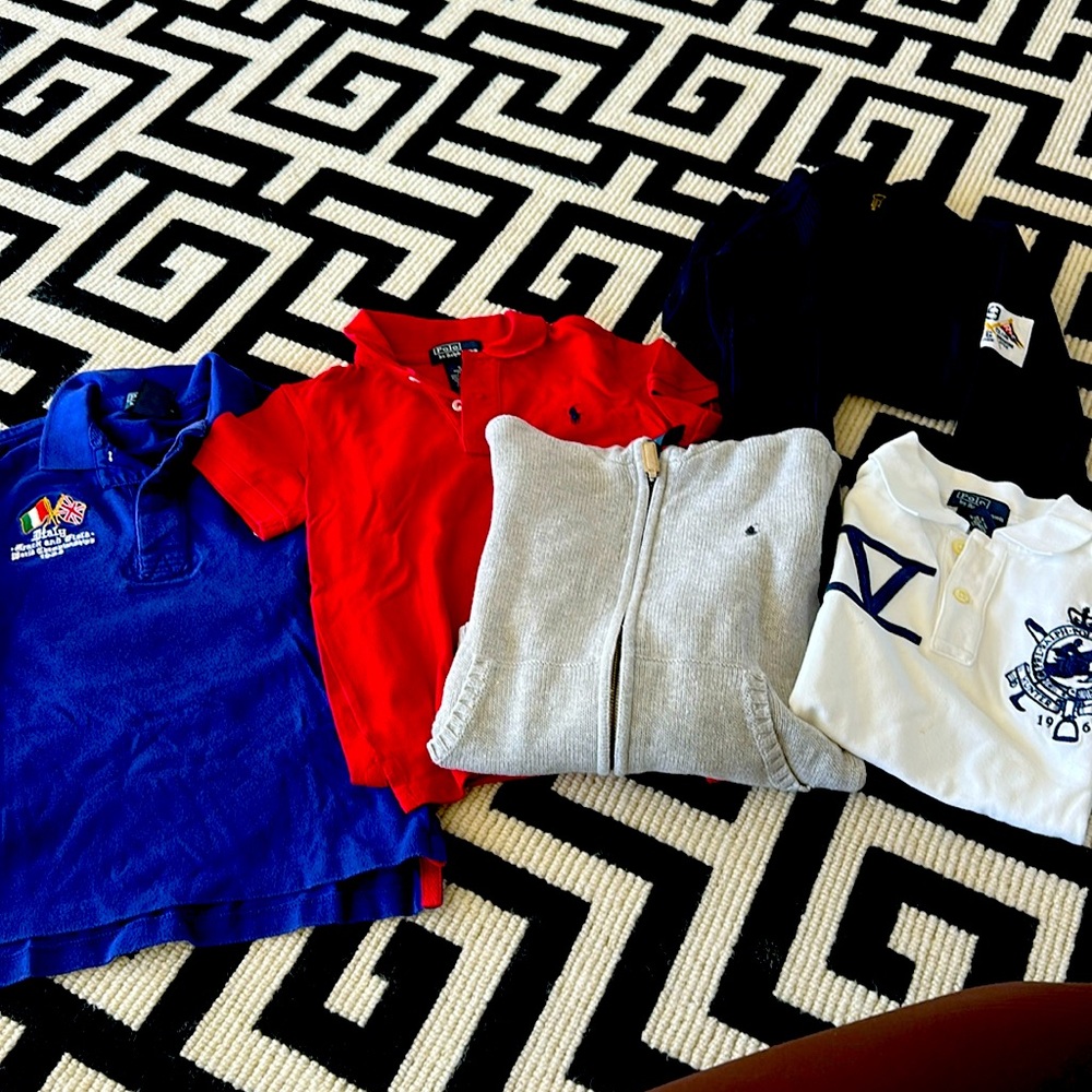 A bundle of 7 items of polo/ralf lauren clothing 
Size 5 & 6
T-shirts
& sweaters